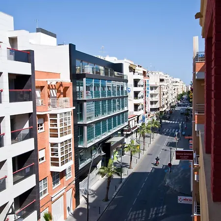 ホテル Hotel Central Torrevieja *