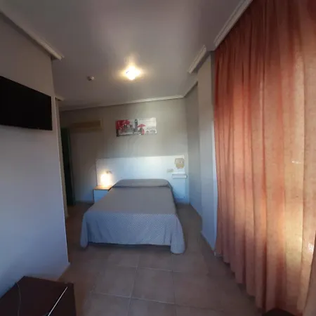 Готель Hotel Central Torrevieja